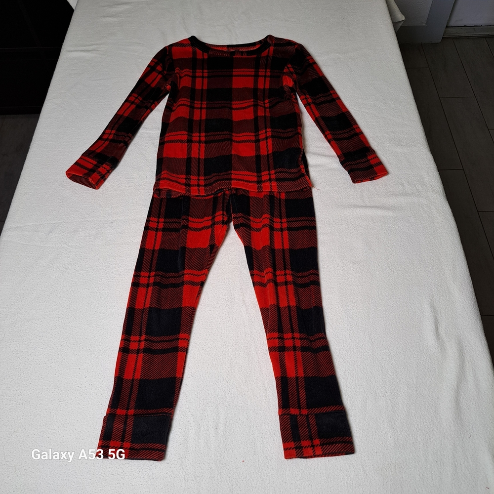 Kids Red & Black Plaid Long-Sleeve Pajama Set